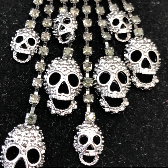 ‼️🔥last chance Unisex gunmetal color Rhinestone skull single earring - Picture 7 of 10